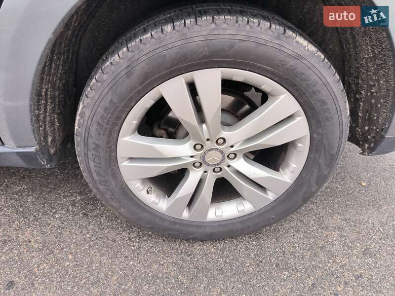 Внедорожник / Кроссовер Mercedes-Benz GL-Class 2012 в Киеве фото 27 Внедорожник / Кроссовер Mercedes-Benz GL-Class 2012 в Киеве