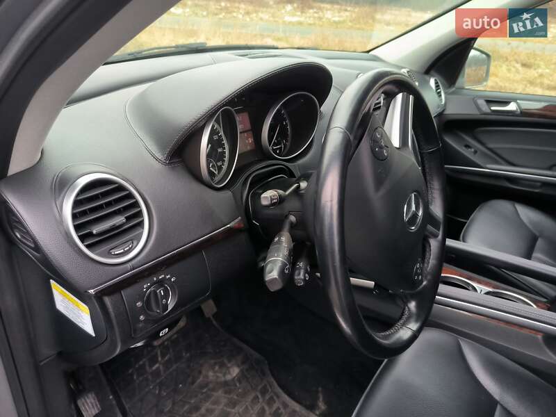 Внедорожник / Кроссовер Mercedes-Benz GL-Class 2012 в Киеве фото 31 Внедорожник / Кроссовер Mercedes-Benz GL-Class 2012 в Киеве