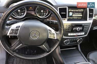 Позашляховик / Кросовер Mercedes-Benz GL-Class 2014 в 