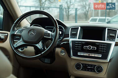 Позашляховик / Кросовер Mercedes-Benz GL-Class 2014 в 
