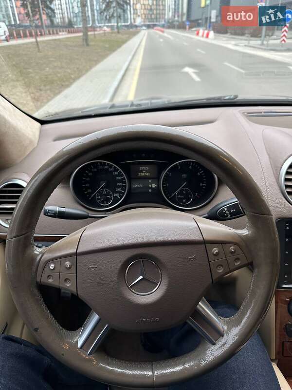 Внедорожник / Кроссовер Mercedes-Benz GL-Class 2008 в Киеве фото 15 Внедорожник / Кроссовер Mercedes-Benz GL-Class 2008 в Киеве