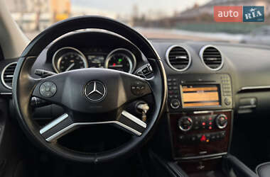 Позашляховик / Кросовер Mercedes-Benz GL-Class 2010 в 