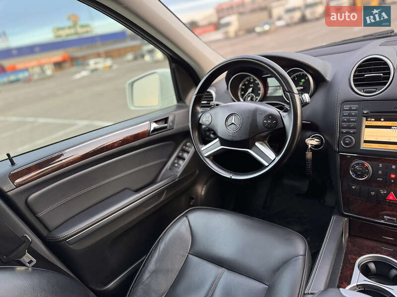 Позашляховик / Кросовер Mercedes-Benz GL-Class 2010 в Львові