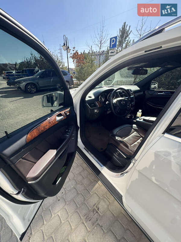 Внедорожник / Кроссовер Mercedes-Benz GL-Class 2014 в Ивано-Франковске фото 10 Внедорожник / Кроссовер Mercedes-Benz GL-Class 2014 в Ивано-Франковске