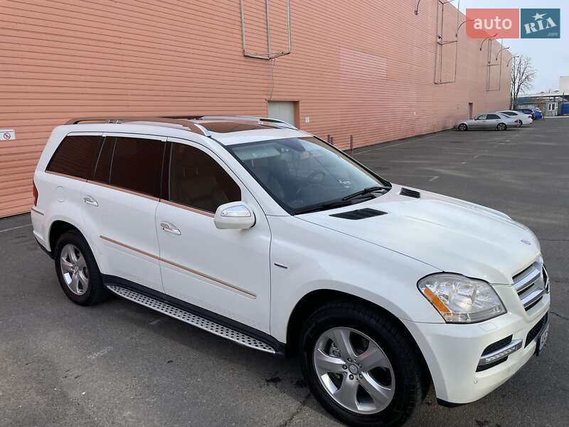 Mercedes-Benz GL-Class 2010