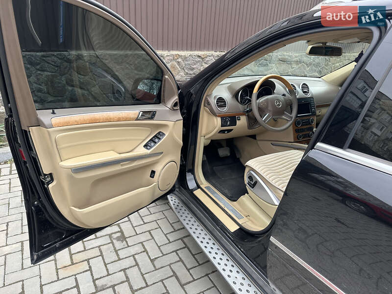 Внедорожник / Кроссовер Mercedes-Benz GL-Class 2009 в Гайсине