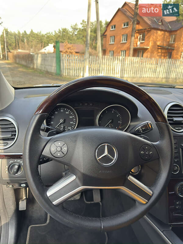 Внедорожник / Кроссовер Mercedes-Benz GL-Class 2009 в Киеве