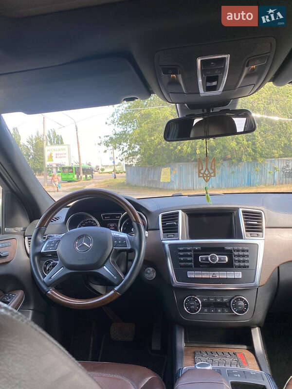Внедорожник / Кроссовер Mercedes-Benz GL-Class 2013 в Черкассах фото 10 Внедорожник / Кроссовер Mercedes-Benz GL-Class 2013 в Черкассах