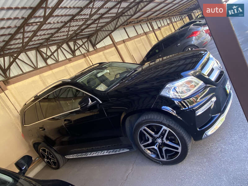 Позашляховик / Кросовер Mercedes-Benz GL-Class 2015 в Запоріжжі