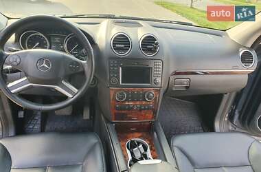 Позашляховик / Кросовер Mercedes-Benz GL-Class 2011 в 