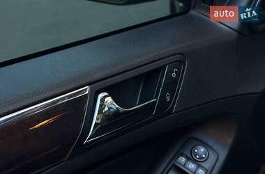 Внедорожник / Кроссовер Mercedes-Benz GL-Class 2012 в 