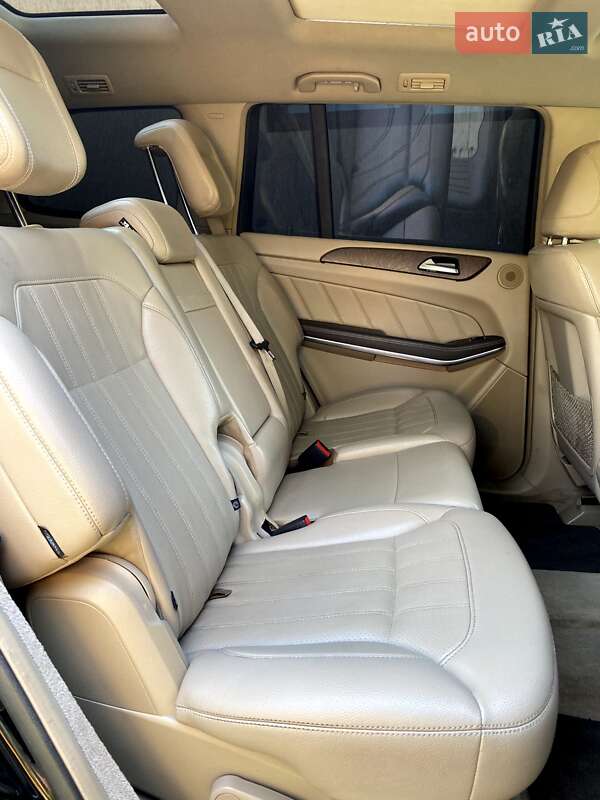 Внедорожник / Кроссовер Mercedes-Benz GL-Class 2012 в Сваляве фото 10 Внедорожник / Кроссовер Mercedes-Benz GL-Class 2012 в Сваляве