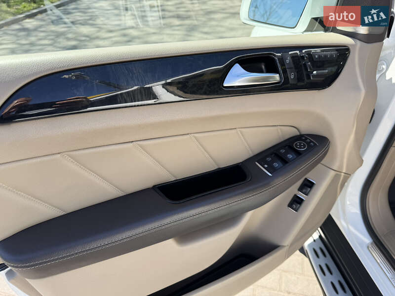 Позашляховик / Кросовер Mercedes-Benz GL-Class 2015 в Смілі