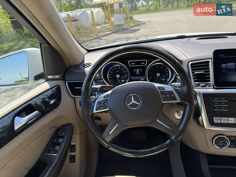 Позашляховик / Кросовер Mercedes-Benz GL-Class 2015 в Смілі
