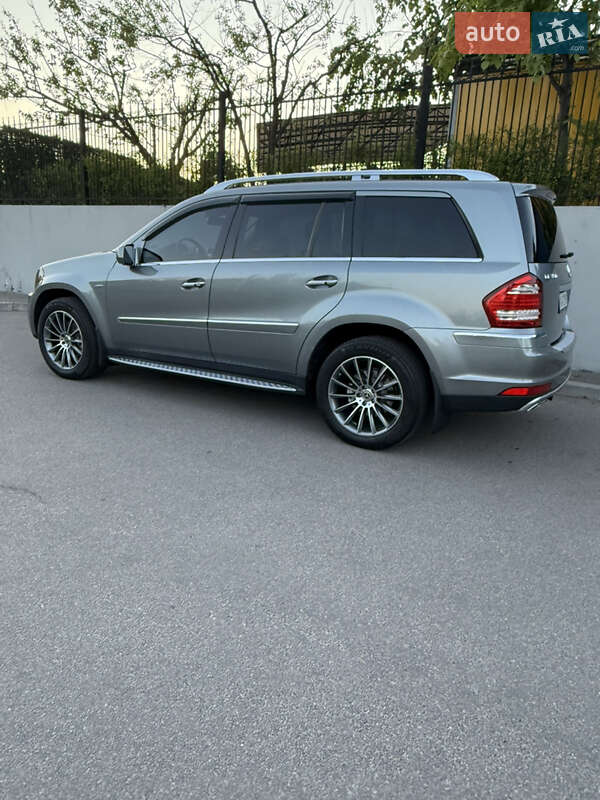 Внедорожник / Кроссовер Mercedes-Benz GL-Class 2010 в Киеве