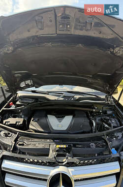 Внедорожник / Кроссовер Mercedes-Benz GL-Class 2012 в 