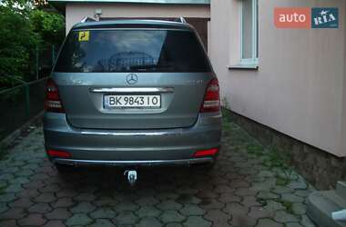 Внедорожник / Кроссовер Mercedes-Benz GL-Class 2012 в 
