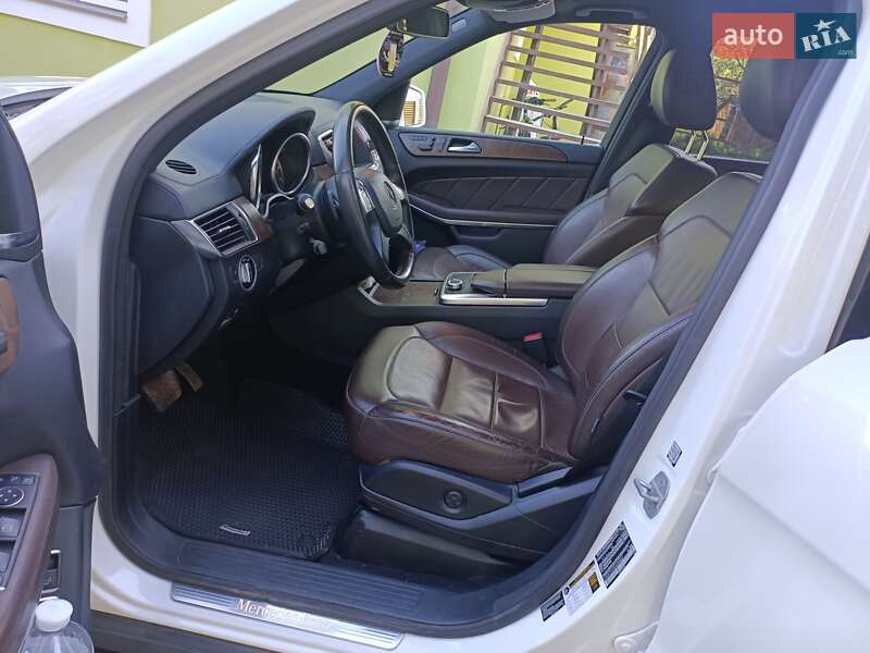 Внедорожник / Кроссовер Mercedes-Benz GL-Class 2014 в Львове фото 11 Внедорожник / Кроссовер Mercedes-Benz GL-Class 2014 в Львове