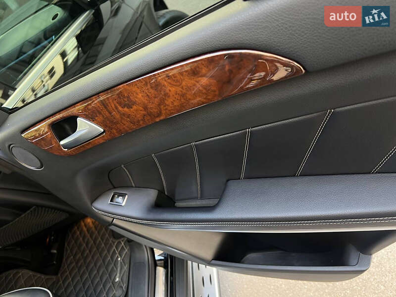 Позашляховик / Кросовер Mercedes-Benz GL-Class 2012 в Києві