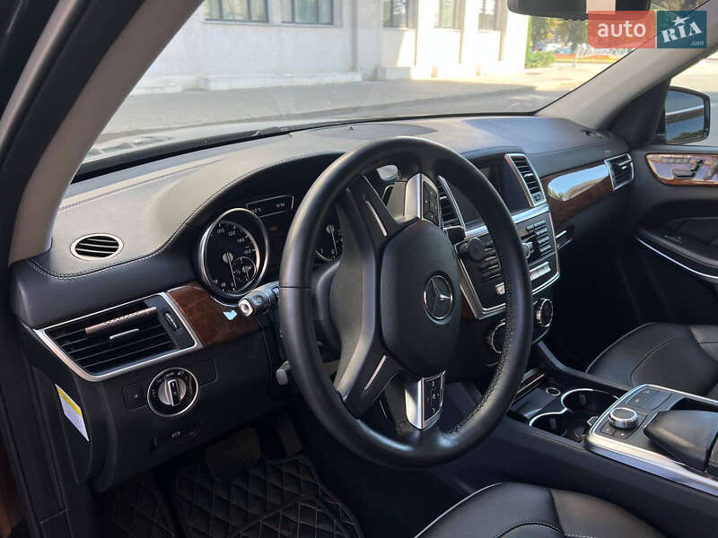 Позашляховик / Кросовер Mercedes-Benz GL-Class 2012 в Києві
