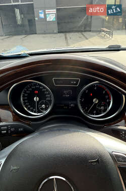 Позашляховик / Кросовер Mercedes-Benz GL-Class 2013 в 