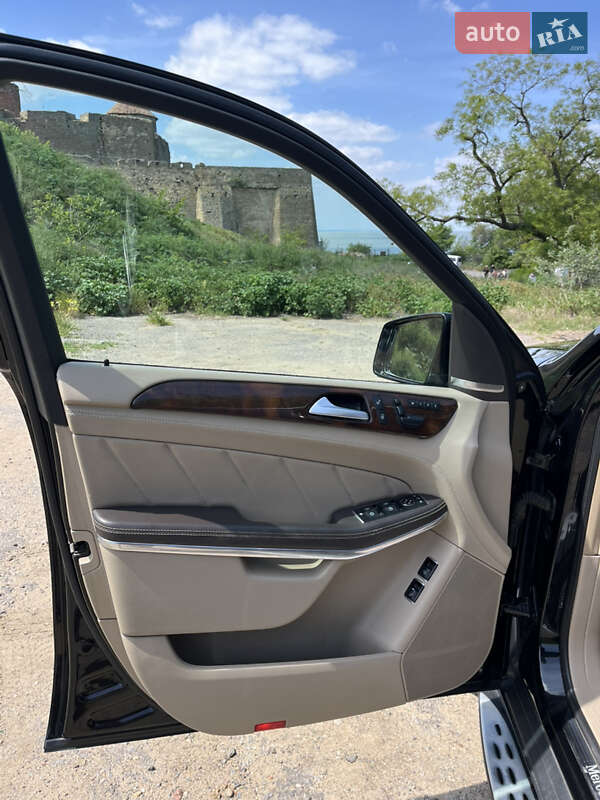 Внедорожник / Кроссовер Mercedes-Benz GL-Class 2013 в Белгороде-Днестровском