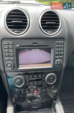 Позашляховик / Кросовер Mercedes-Benz GL-Class 2011 в 