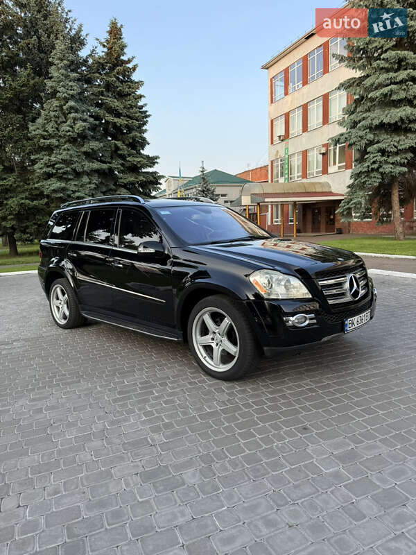 Внедорожник / Кроссовер Mercedes-Benz GL-Class 2007 в Смеле