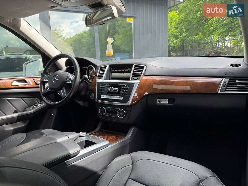 Внедорожник / Кроссовер Mercedes-Benz GL-Class 2015 в Хмельницком фото 30 Внедорожник / Кроссовер Mercedes-Benz GL-Class 2015 в Хмельницком