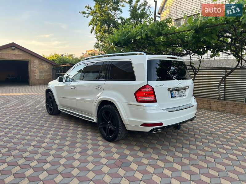 Позашляховик / Кросовер Mercedes-Benz GL-Class 2010 в Павлограді фото 14 Позашляховик / Кросовер Mercedes-Benz GL-Class 2010 в Павлограді