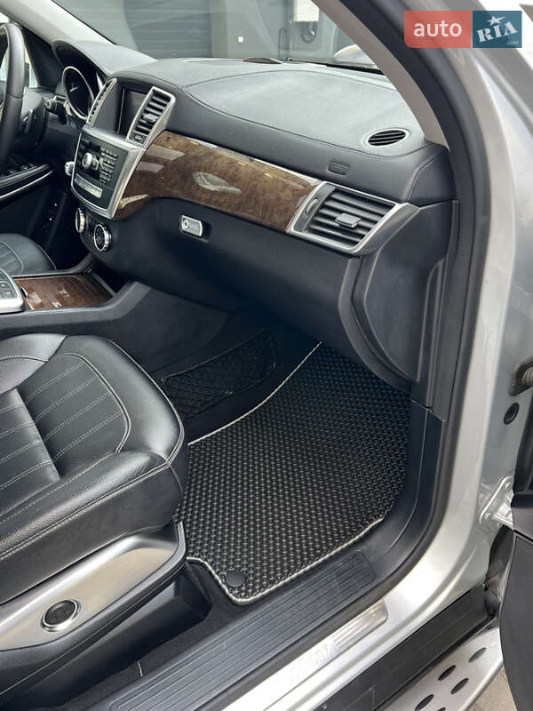 Внедорожник / Кроссовер Mercedes-Benz GL-Class 2013 в Ровно