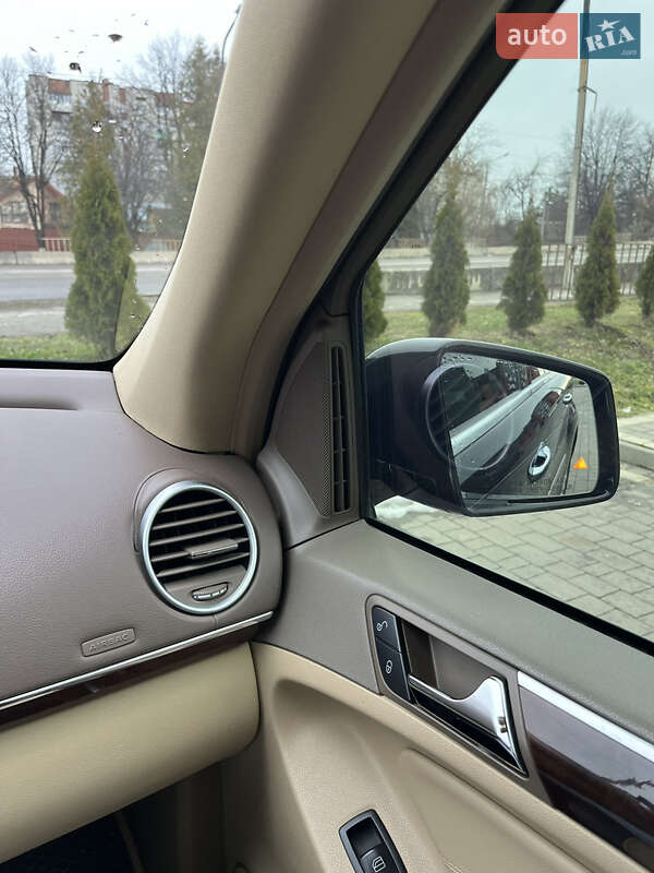 Внедорожник / Кроссовер Mercedes-Benz GL-Class 2012 в Дрогобыче фото 10 Внедорожник / Кроссовер Mercedes-Benz GL-Class 2012 в Дрогобыче