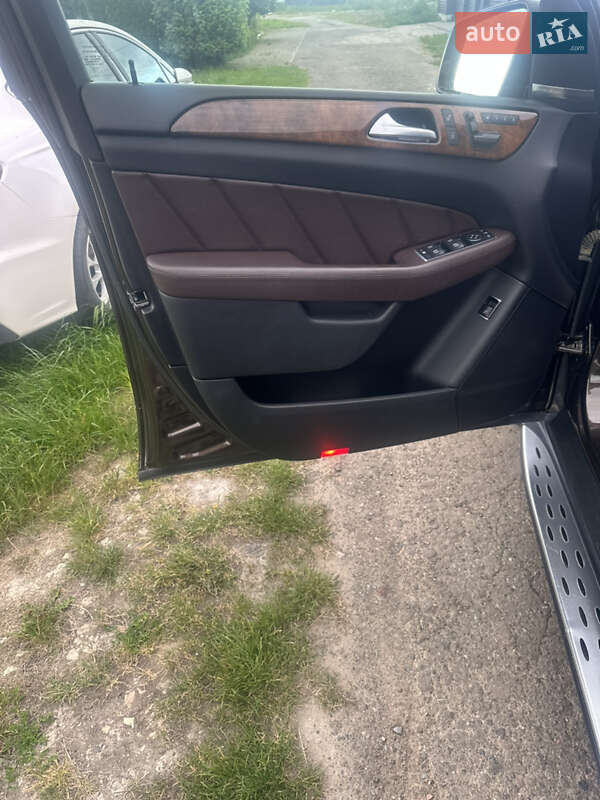 Внедорожник / Кроссовер Mercedes-Benz GL-Class 2014 в Львове фото 25 Внедорожник / Кроссовер Mercedes-Benz GL-Class 2014 в Львове