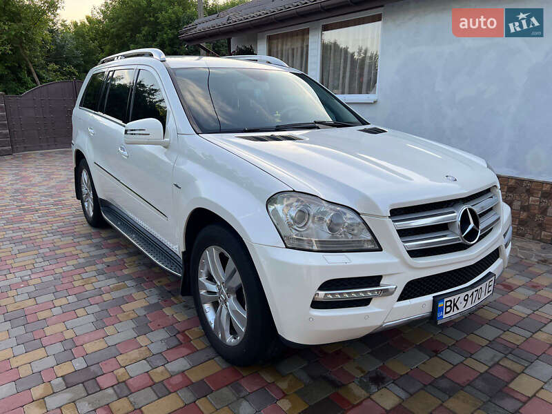 Внедорожник / Кроссовер Mercedes-Benz GL-Class 2010 в 