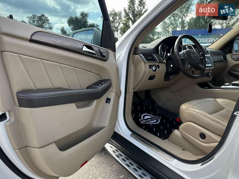 Позашляховик / Кросовер Mercedes-Benz GL-Class 2015 в Києві