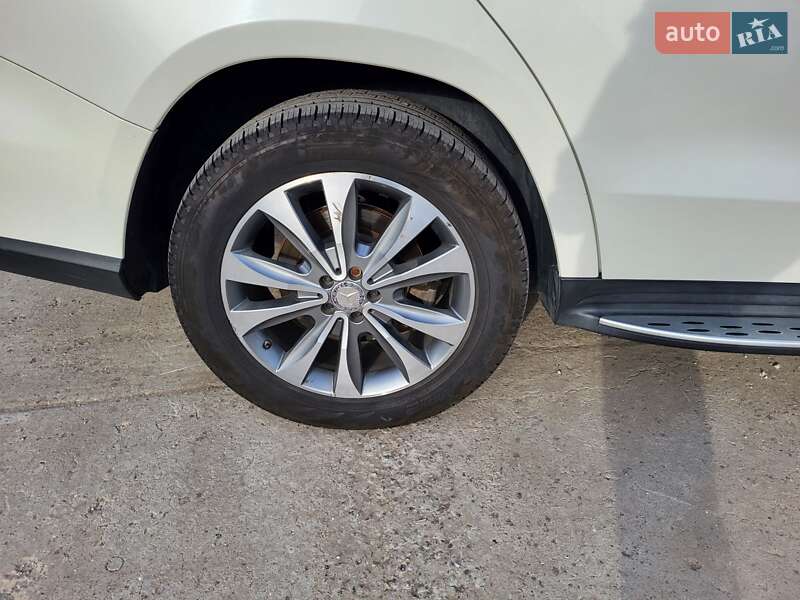 Внедорожник / Кроссовер Mercedes-Benz GL-Class 2015 в Запорожье