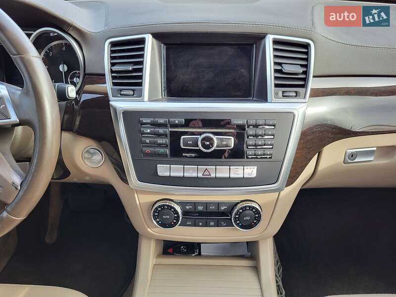 Внедорожник / Кроссовер Mercedes-Benz GL-Class 2015 в Запорожье