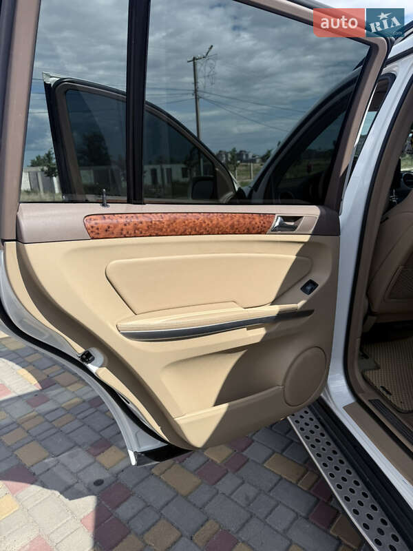 Внедорожник / Кроссовер Mercedes-Benz GL-Class 2008 в Белгороде-Днестровском