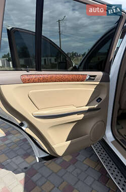 Позашляховик / Кросовер Mercedes-Benz GL-Class 2008 в 