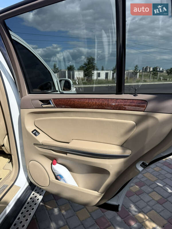 Внедорожник / Кроссовер Mercedes-Benz GL-Class 2008 в Белгороде-Днестровском