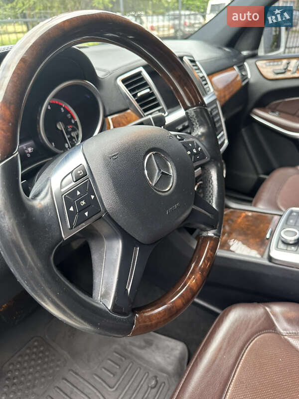 Позашляховик / Кросовер Mercedes-Benz GL-Class 2015 в Ужгороді