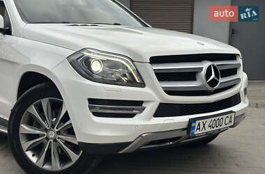 Позашляховик / Кросовер Mercedes-Benz GL-Class 2013 в 