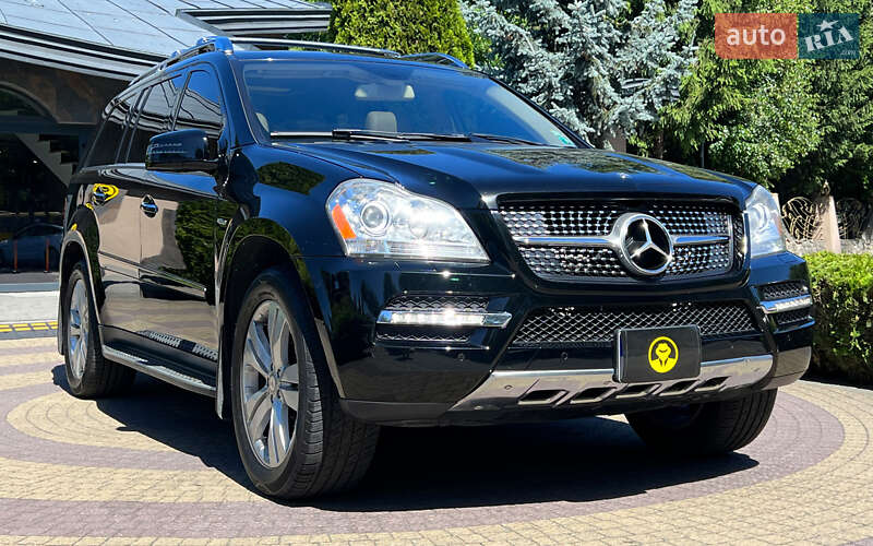 Mercedes-Benz GL-Class 2011