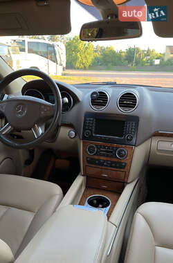 Внедорожник / Кроссовер Mercedes-Benz GL-Class 2007 в 