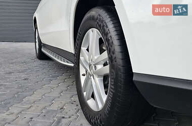 Позашляховик / Кросовер Mercedes-Benz GL-Class 2014 в 