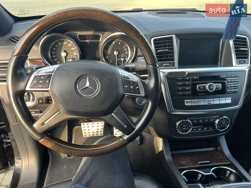 Внедорожник / Кроссовер Mercedes-Benz GL-Class 2012 в Одессе фото 28 Внедорожник / Кроссовер Mercedes-Benz GL-Class 2012 в Одессе