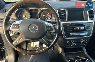 Внедорожник / Кроссовер Mercedes-Benz GL-Class 2012 в 