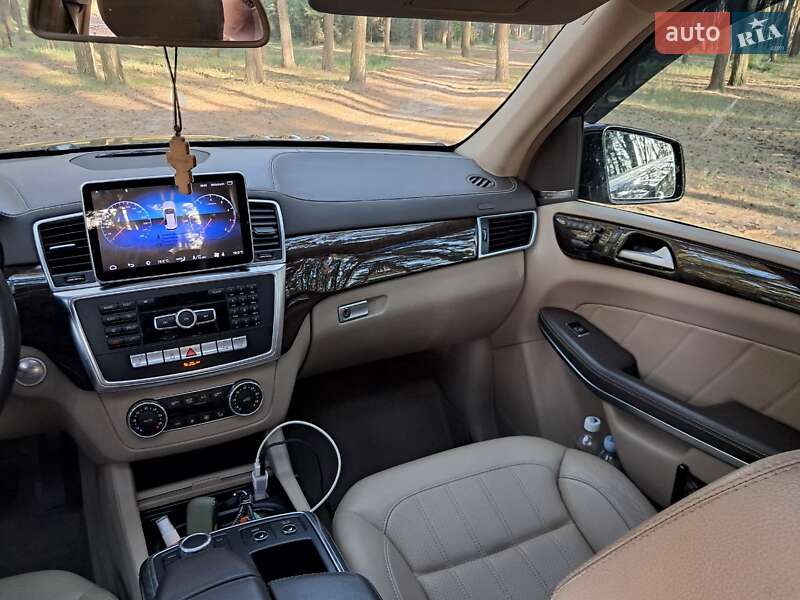 Позашляховик / Кросовер Mercedes-Benz GL-Class 2013 в Сумах