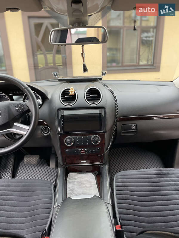 Внедорожник / Кроссовер Mercedes-Benz GL-Class 2010 в Киеве