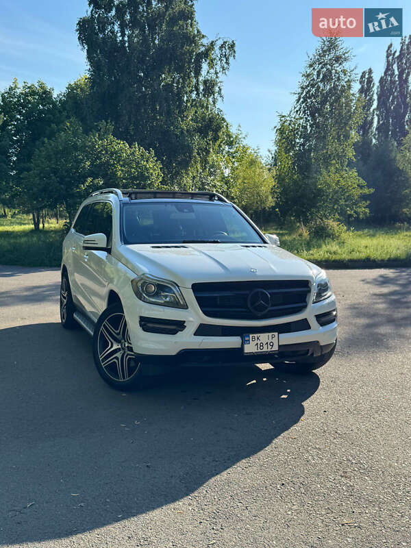 Позашляховик / Кросовер Mercedes-Benz GL-Class 2014 в Рівному